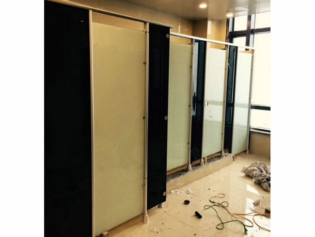 木质卫生间隔断