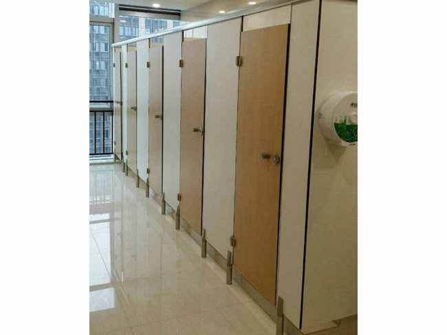 木质卫生间隔断