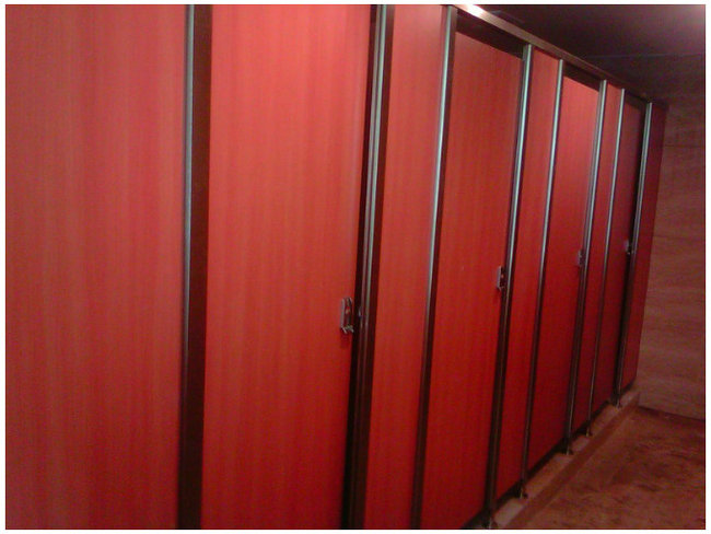 木质卫生间隔断