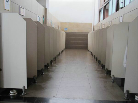 木质卫生间隔断