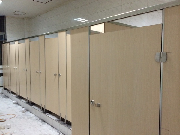 木质卫生间隔断